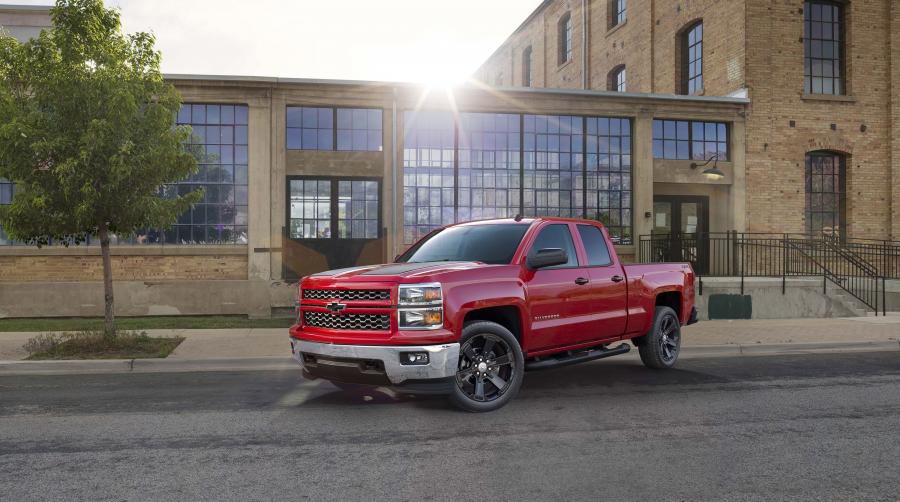  Chevrolet Silverado Rally Edition 2015 года  (фото 2 из 5)